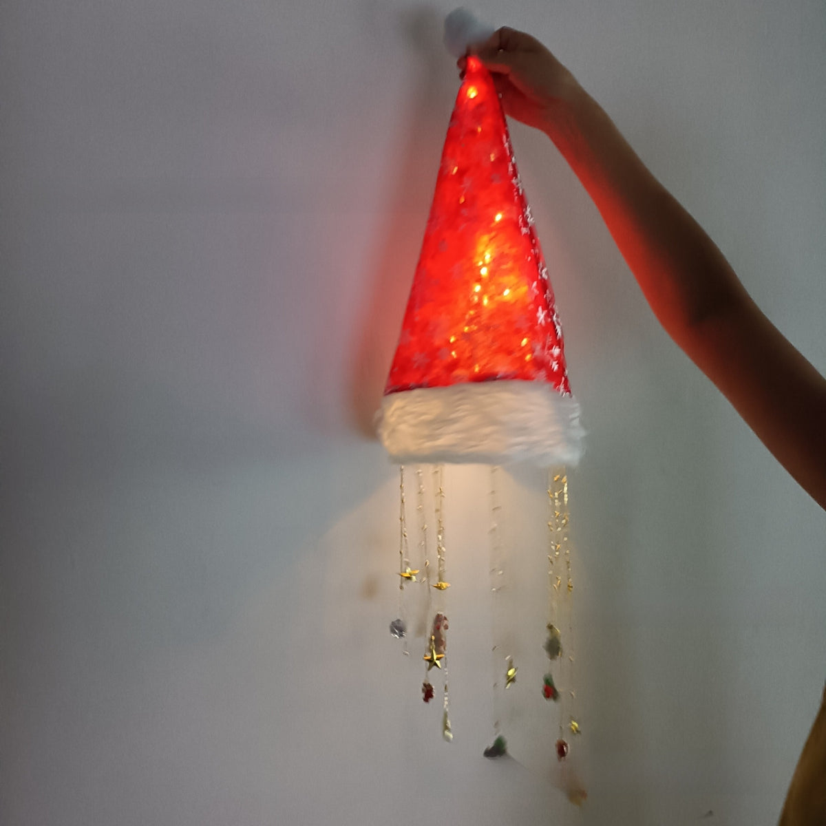 New Product Xmas Hanging Hat Decor Lamp Christmas Hat Pendant Light
